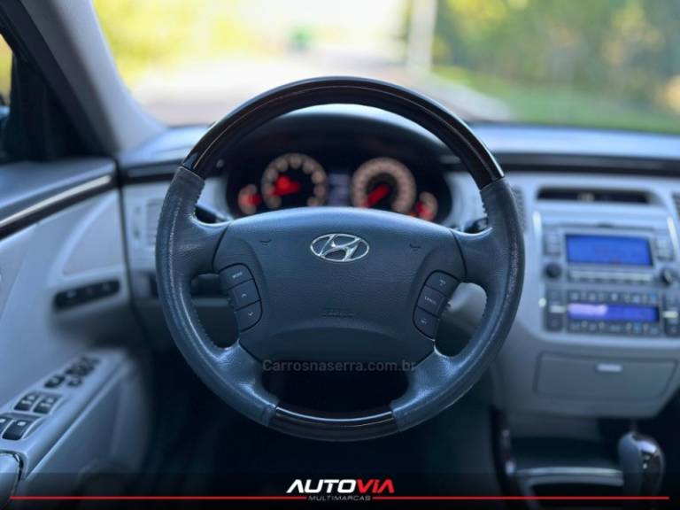 HYUNDAI - AZERA - 2009/2010 - Preta - R$ 45.900,00