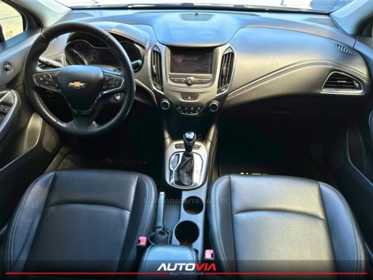 CHEVROLET - CRUZE - 2021/2022 - Prata - R$ 105.900,00