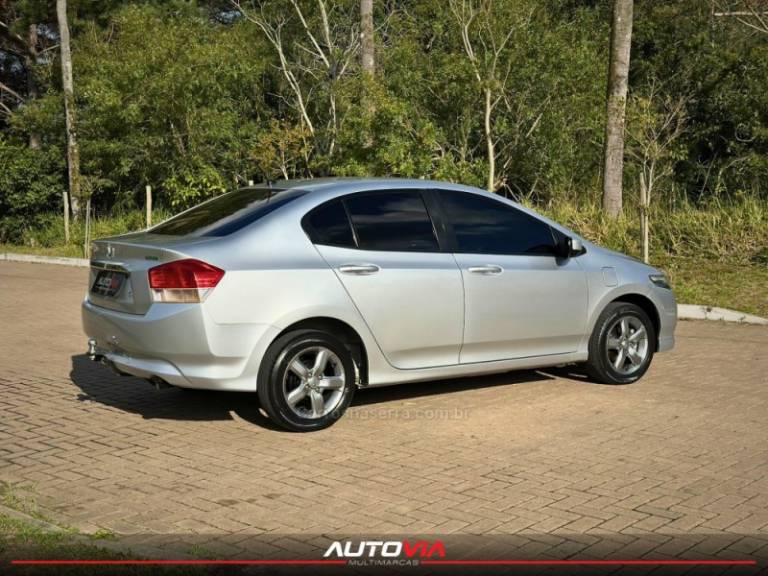 HONDA - CITY - 2010/2011 - Prata - R$ 51.900,00