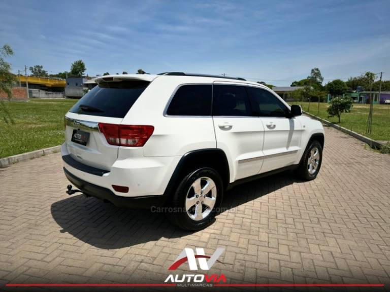 JEEP - GRAND CHEROKEE - 2011/2012 - Branca - R$ 59.900,00
