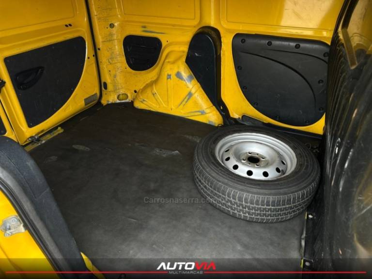 FIAT - DOBLÓ - 2015/2016 - Amarela - R$ 57.900,00