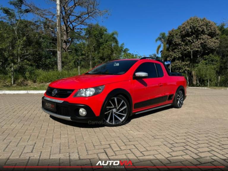 VOLKSWAGEN - SAVEIRO - 2012/2012 - Vermelha - R$ 56.900,00