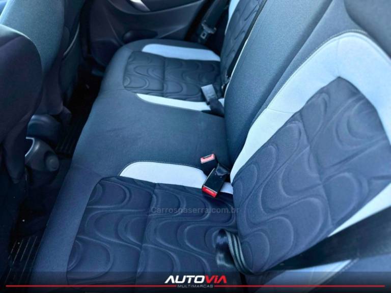 CITROËN - C3 - 2013/2014 - Vermelha - R$ 38.900,00