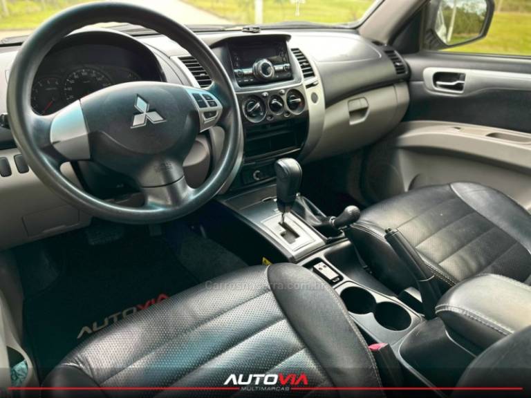 MITSUBISHI - PAJERO DAKAR - 2013/2014 - Branca - R$ 135.900,00