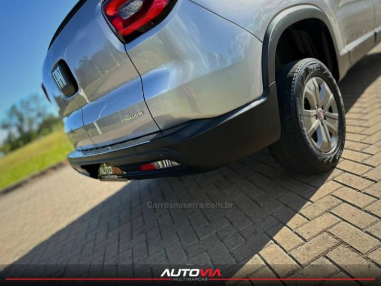 FIAT - TORO - 2020/2021 - Prata - R$ 97.900,00