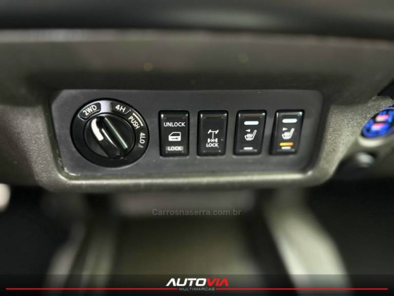 NISSAN - FRONTIER - 2006/2007 - Prata - R$ 79.900,00