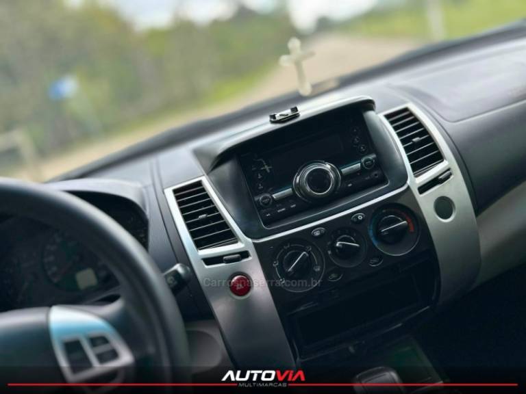 MITSUBISHI - PAJERO DAKAR - 2013/2014 - Branca - R$ 135.900,00