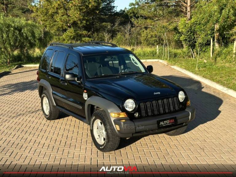 JEEP - CHEROKEE - 2006/2017 - Preta - R$ 44.900,00
