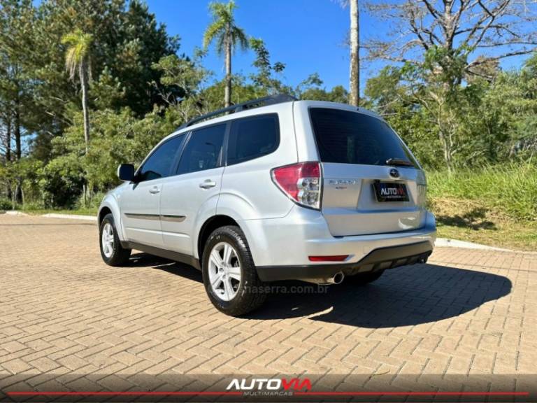 SUBARU - FORESTER - 2009/2010 - Cinza - R$ 42.900,00