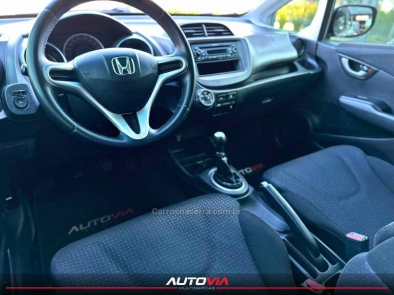HONDA - FIT - 2009/2009 - Dourada - R$ 39.900,00