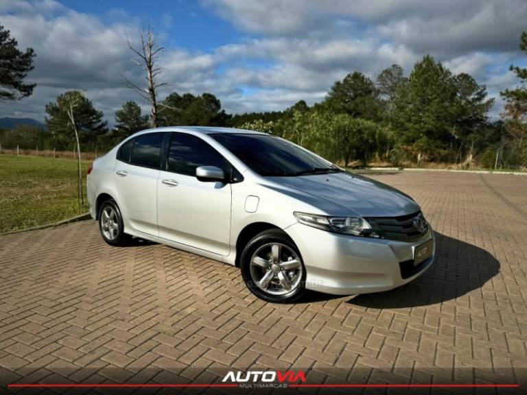 HONDA - CITY - 2010/2011 - Prata - R$ 51.900,00