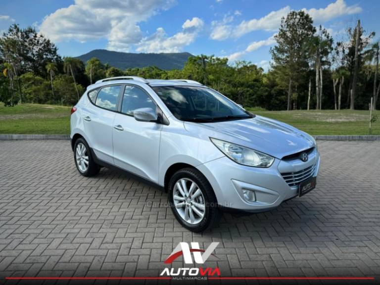HYUNDAI - IX35 - 2012/2013 - Prata - R$ 67.900,00