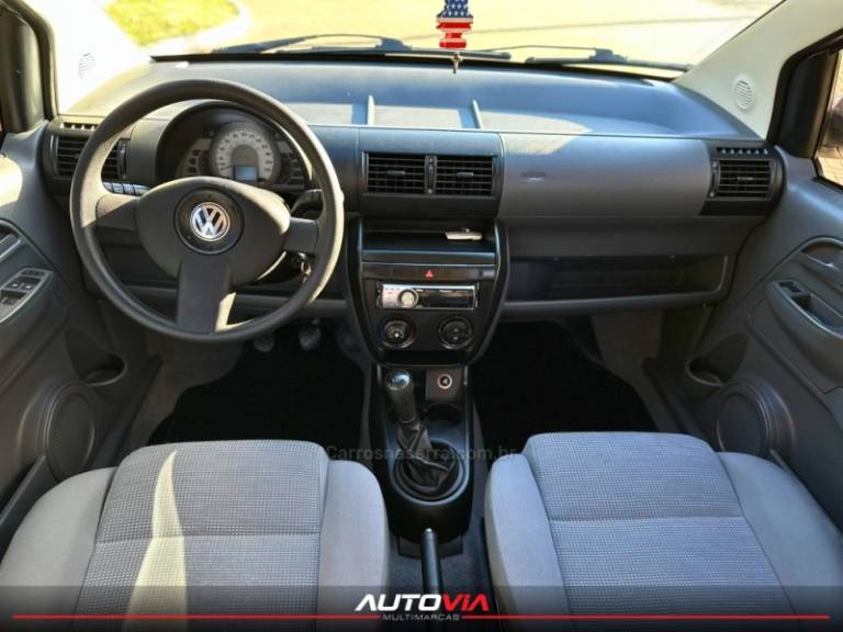 VOLKSWAGEN - FOX - 2008/2009 - Prata - R$ 29.900,00