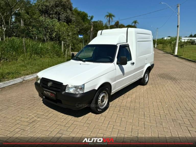 FIAT - FIORINO - 2010/2011 - Branca - R$ 39.900,00