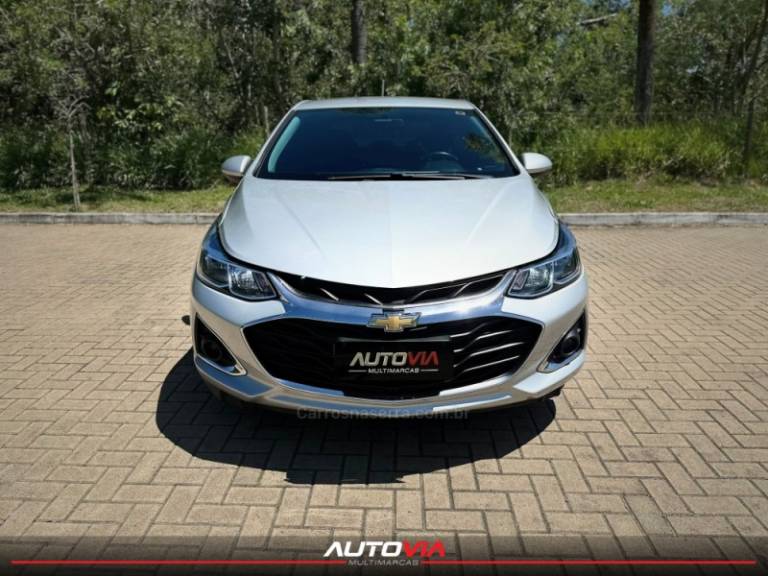 CHEVROLET - CRUZE - 2021/2022 - Prata - R$ 105.900,00