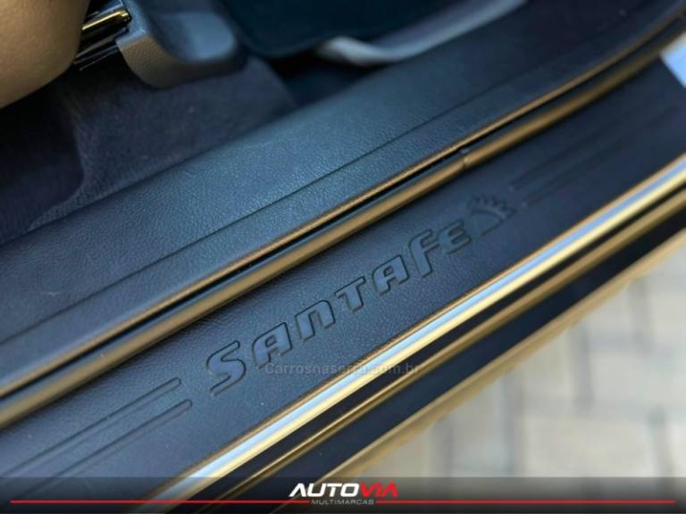 HYUNDAI - SANTA FÉ - 2011/2012 - Prata - R$ 57.900,00