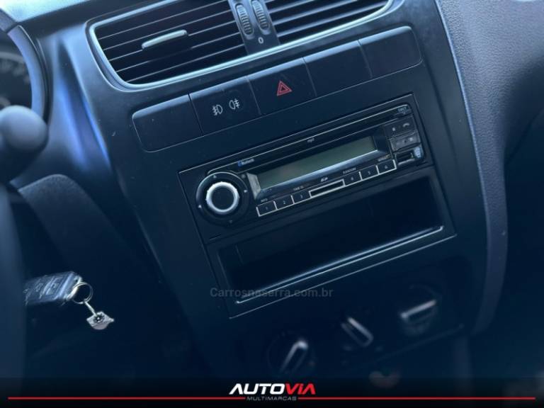 VOLKSWAGEN - SPACEFOX - 2011/2012 - Prata - R$ 39.900,00