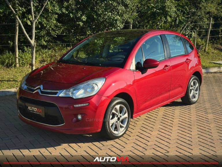 CITROËN - C3 - 2013/2014 - Vermelha - R$ 38.900,00