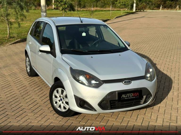 FORD - FIESTA - 2011/2012 - Prata - R$ 32.900,00
