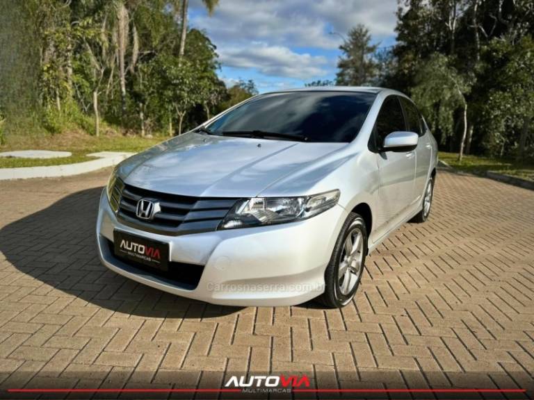 HONDA - CITY - 2010/2011 - Prata - R$ 51.900,00
