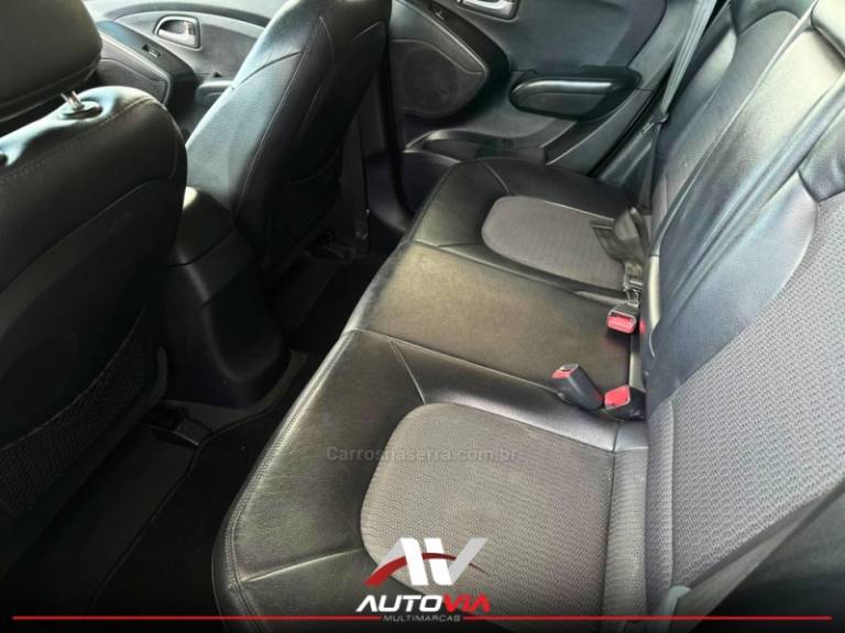 HYUNDAI - IX35 - 2012/2013 - Prata - R$ 67.900,00