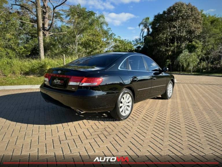 HYUNDAI - AZERA - 2009/2010 - Preta - R$ 45.900,00