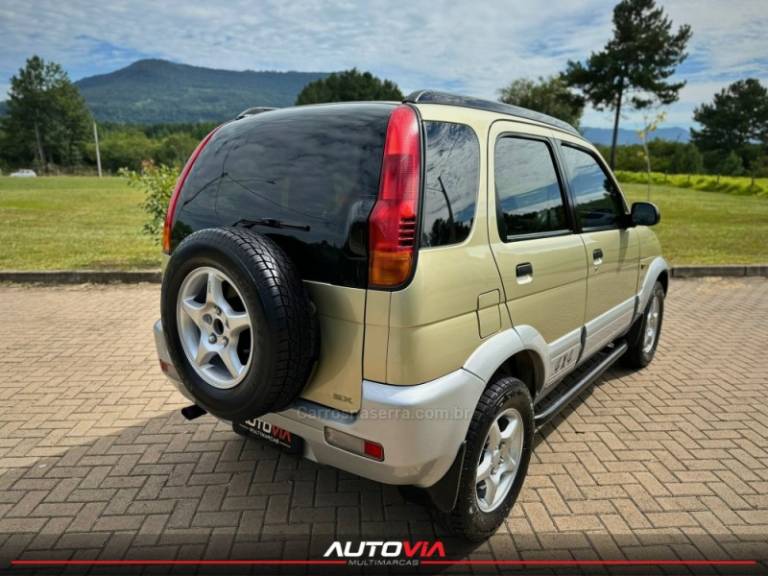 DAIHATSU - TERIOS - 1998/1999 - Bege - R$ 35.900,00