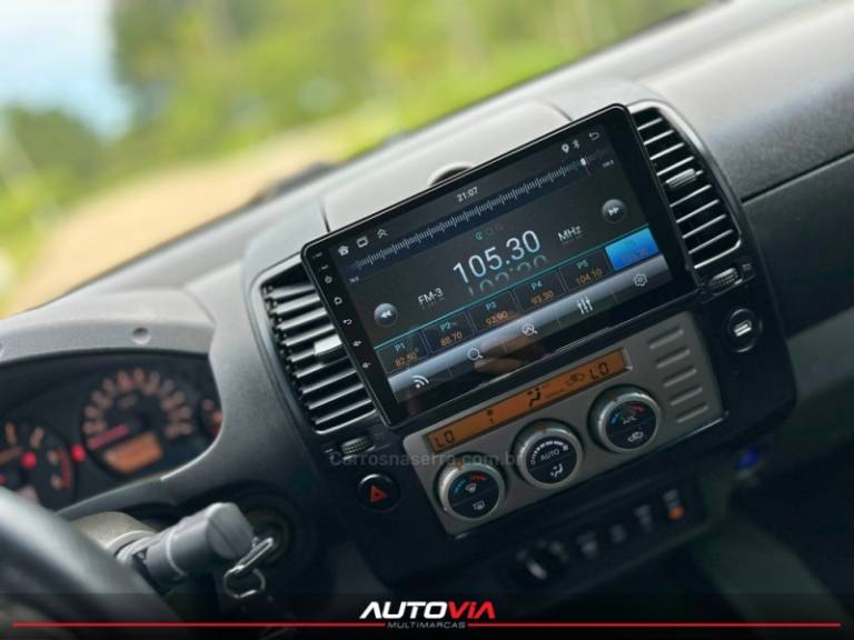 NISSAN - FRONTIER - 2006/2007 - Prata - R$ 79.900,00