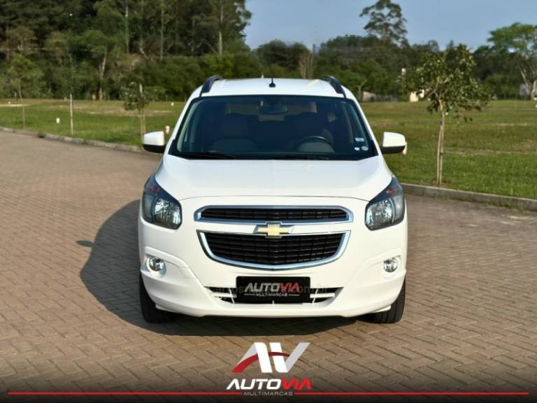 CHEVROLET - SPIN - 2016/2016 - Branca - R$ 63.900,00