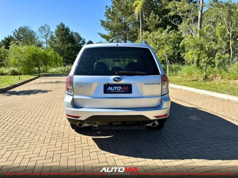 SUBARU - FORESTER - 2009/2010 - Cinza - R$ 42.900,00