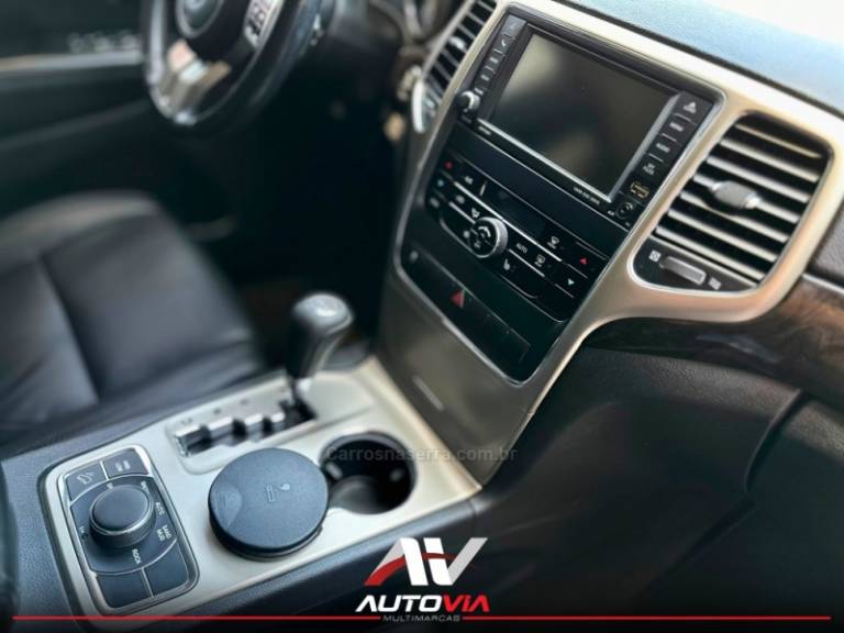 JEEP - GRAND CHEROKEE - 2011/2012 - Branca - R$ 59.900,00