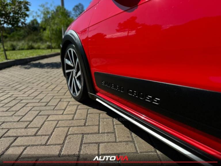 VOLKSWAGEN - SAVEIRO - 2012/2012 - Vermelha - R$ 56.900,00
