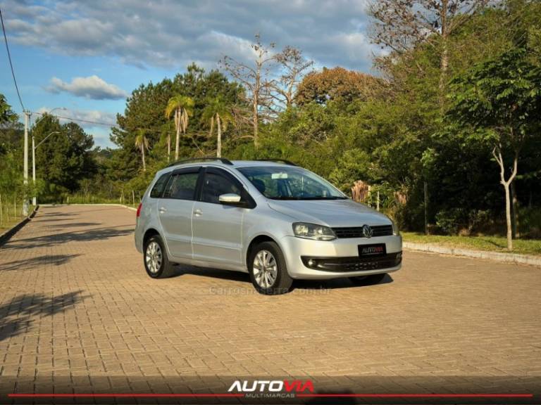 VOLKSWAGEN - SPACEFOX - 2011/2012 - Prata - R$ 41.900,00