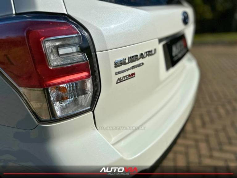 SUBARU - FORESTER - 2016/2017 - Branca - R$ 112.900,00