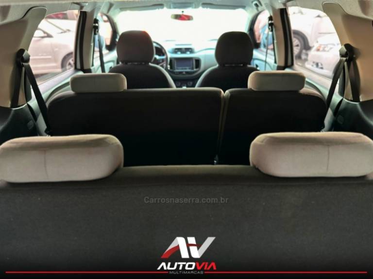 CHEVROLET - SPIN - 2016/2016 - Branca - R$ 63.900,00