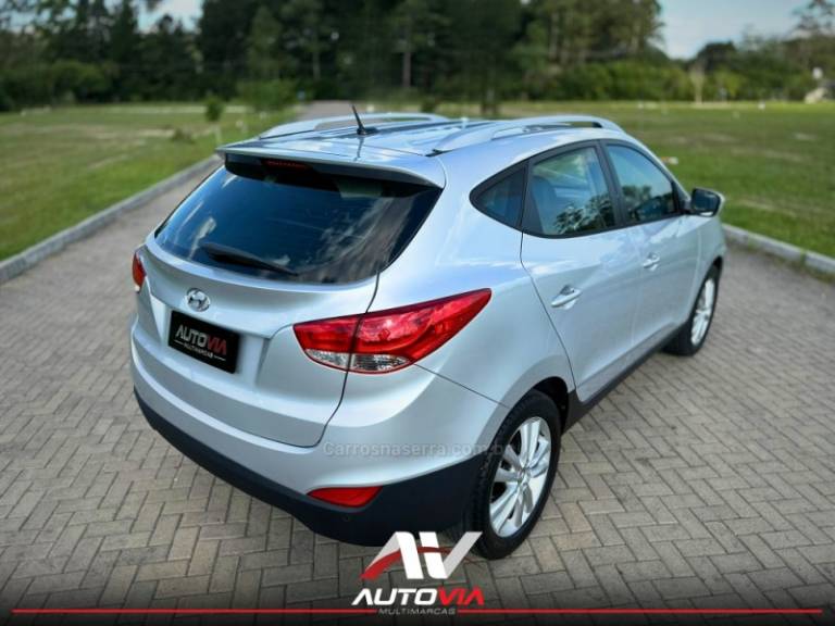 HYUNDAI - IX35 - 2012/2013 - Prata - R$ 67.900,00