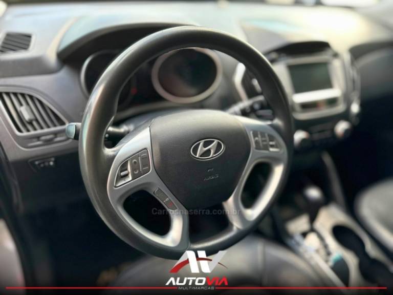 HYUNDAI - IX35 - 2012/2013 - Prata - R$ 67.900,00