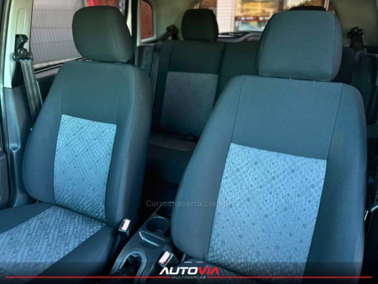 FORD - FIESTA - 2013/2014 - Branca - R$ 34.900,00