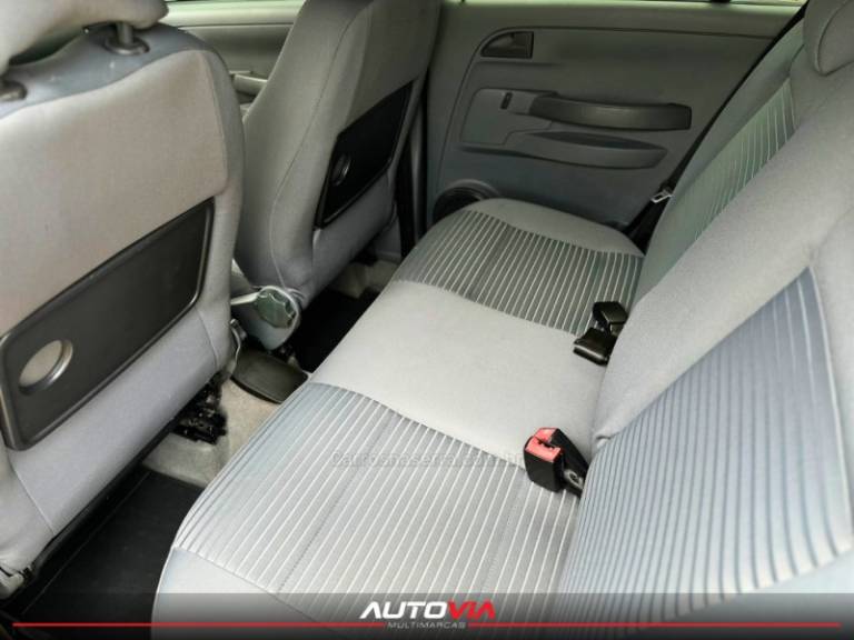 VOLKSWAGEN - SPACEFOX - 2008/2009 - Prata - R$ 34.900,00