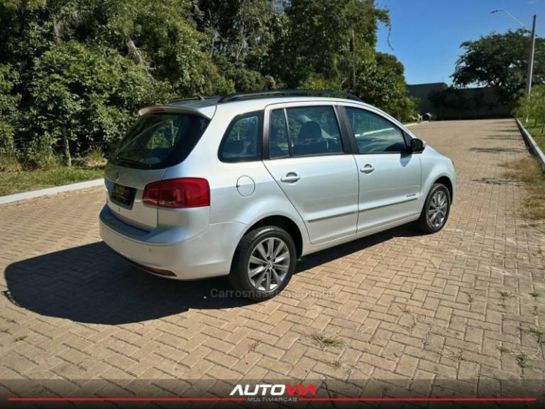 VOLKSWAGEN - SPACEFOX - 2011/2012 - Prata - R$ 39.900,00