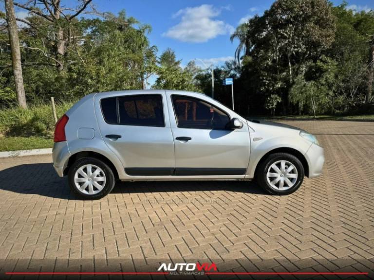 RENAULT - SANDERO - 2012/2013 - Prata - R$ 31.900,00