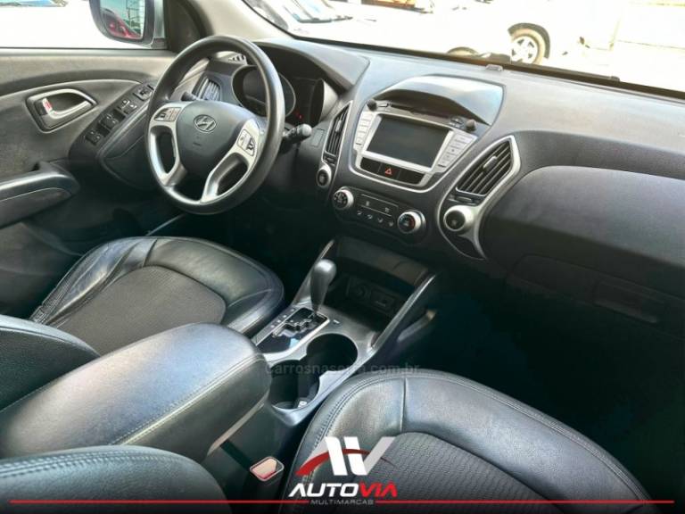 HYUNDAI - IX35 - 2012/2013 - Prata - R$ 67.900,00