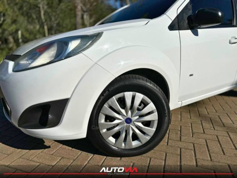 FORD - FIESTA - 2013/2014 - Branca - R$ 34.900,00