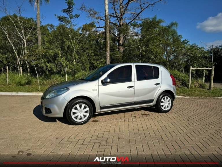 RENAULT - SANDERO - 2012/2013 - Prata - R$ 31.900,00