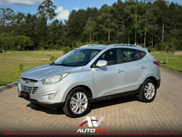 HYUNDAI - IX35 - 2012/2013 - Prata - R$ 67.900,00