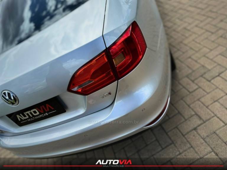 VOLKSWAGEN - JETTA - 2011/2011 - Prata - R$ 57.900,00