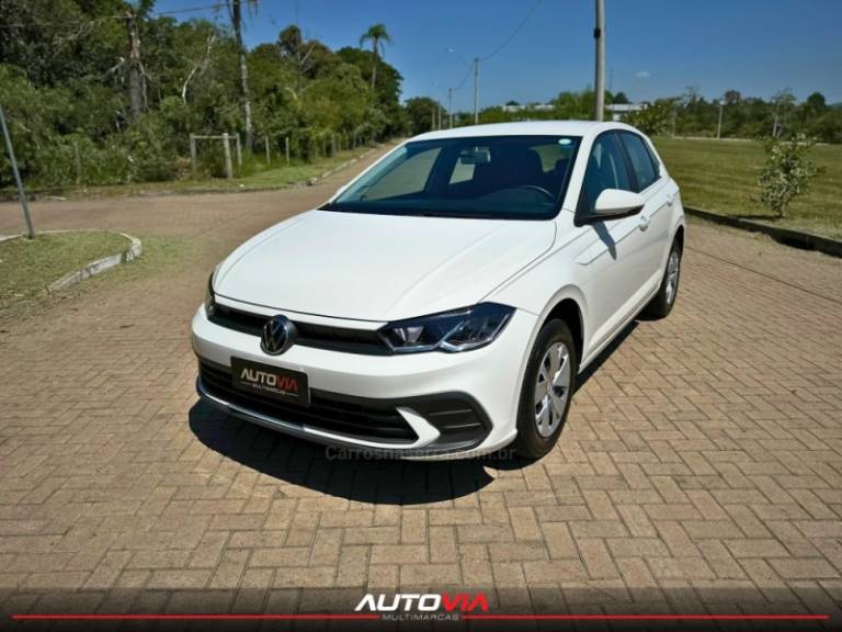 VOLKSWAGEN - POLO - 2023/2023 - Branca - R$ 76.900,00