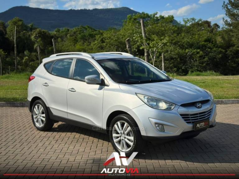 HYUNDAI - IX35 - 2012/2013 - Prata - R$ 67.900,00