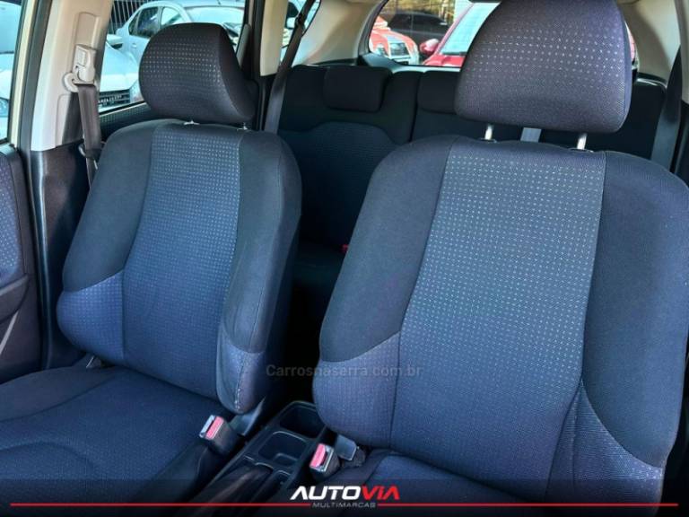 HONDA - FIT - 2009/2009 - Dourada - R$ 39.900,00