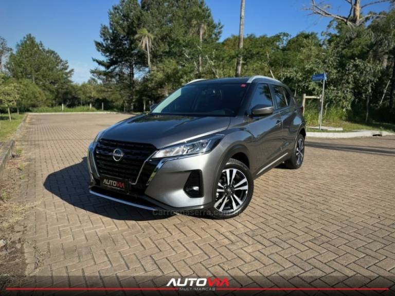 NISSAN - KICKS - 2023/2024 - Cinza - R$ 114.900,00